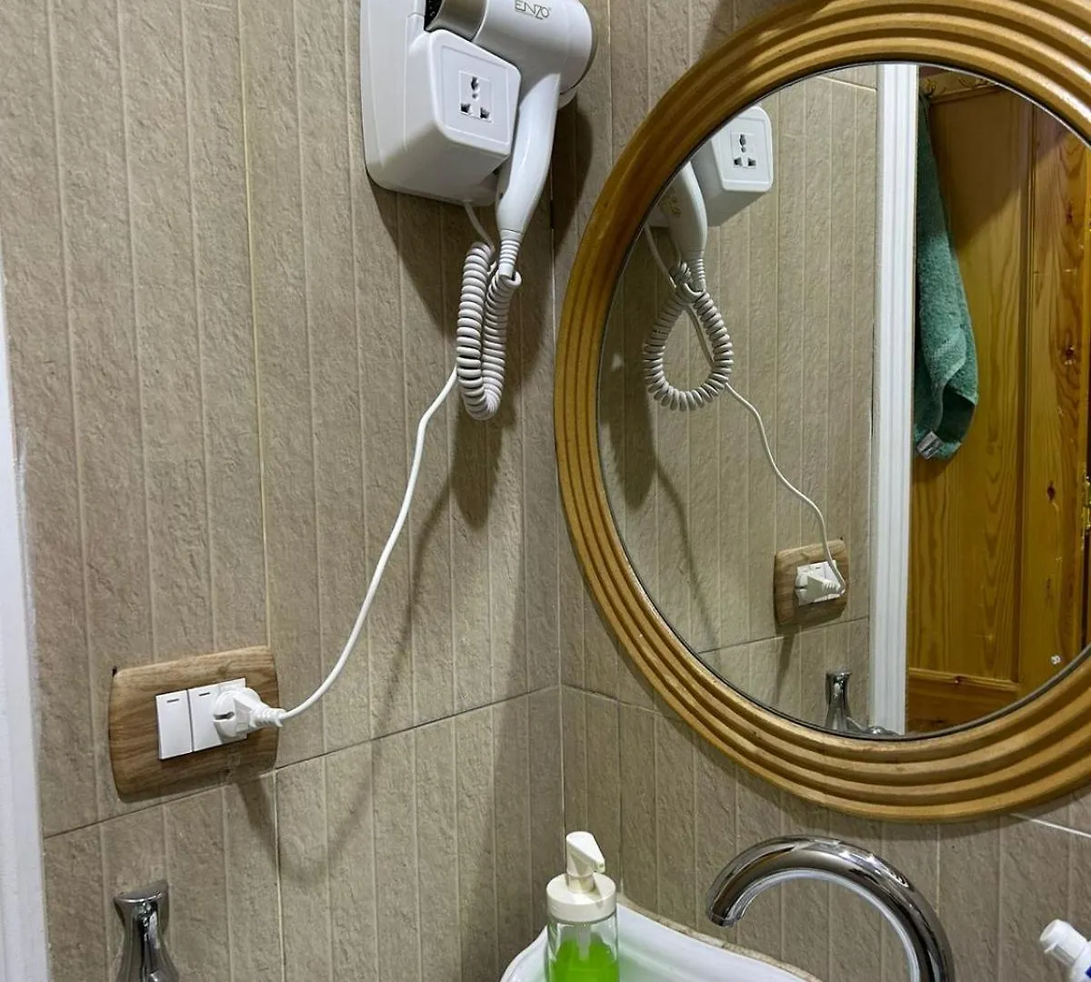 לוקסור Oscar Apartment 2